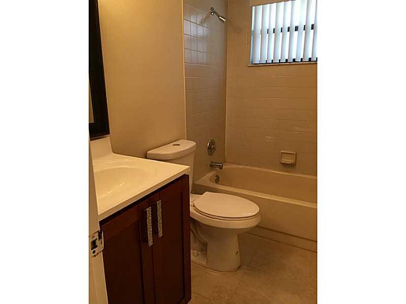 PEMBROKE POINTE SECTION T - Residential