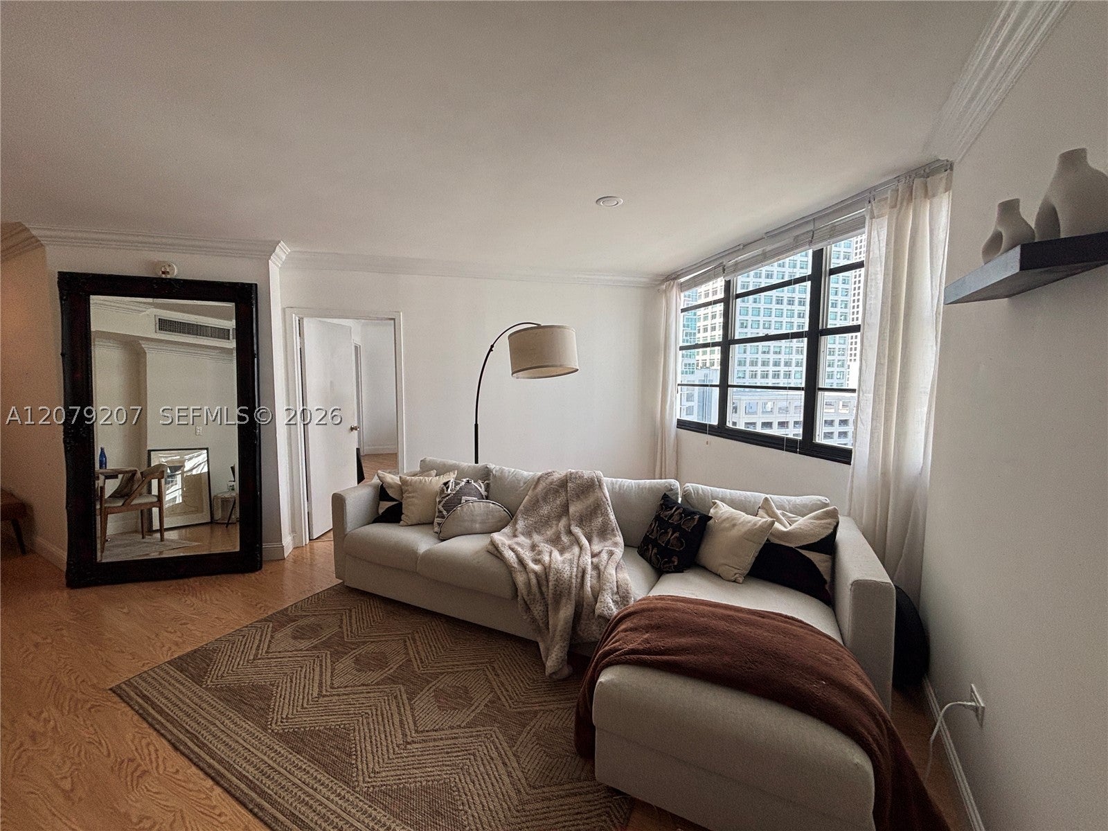 999 Brickell Bay Dr 1105