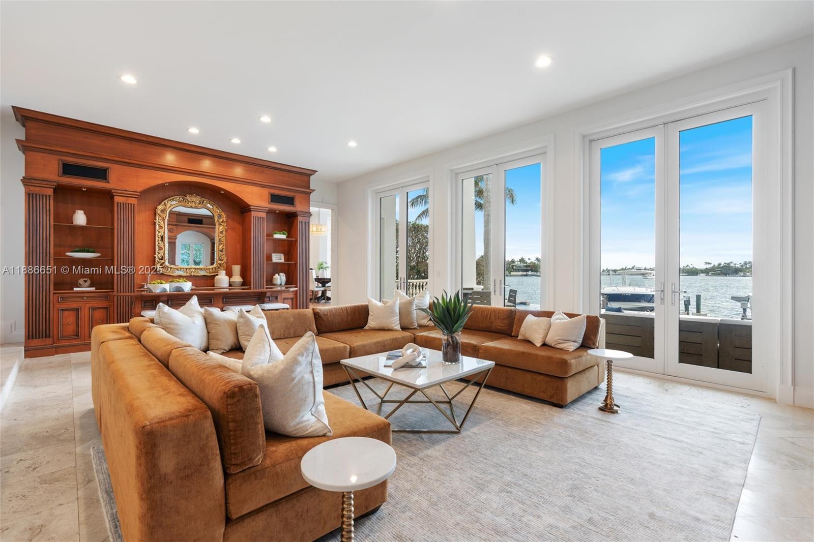 HIBISCUS ISLAND - Residential Lease