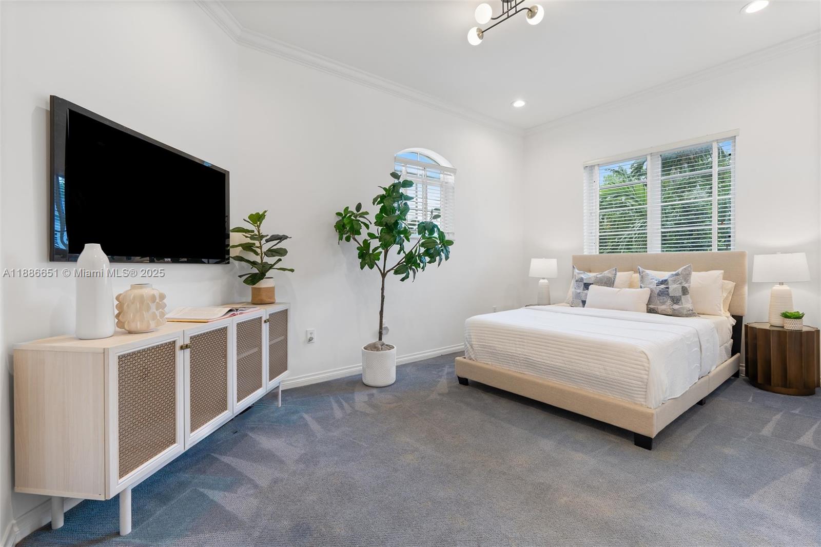 HIBISCUS ISLAND - Residential Lease