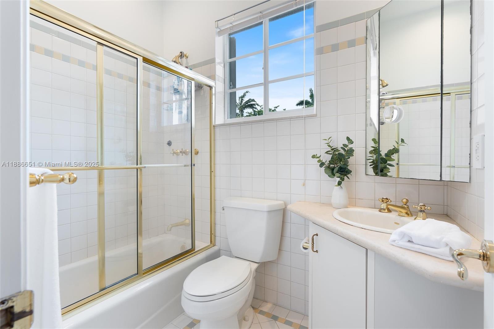 HIBISCUS ISLAND - Residential Lease