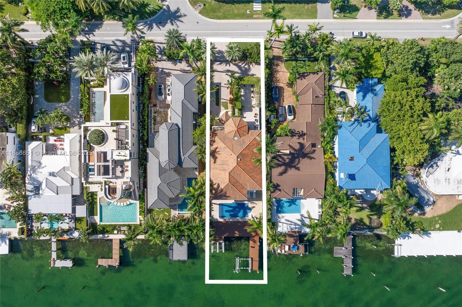 HIBISCUS ISLAND - Residential Lease