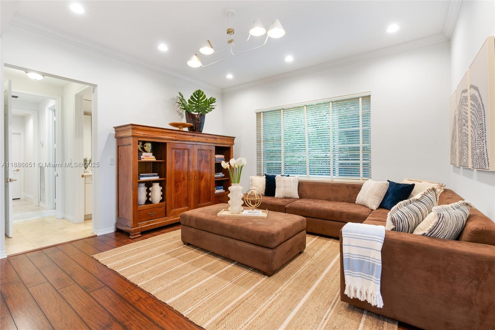 HIBISCUS ISLAND - Residential Lease