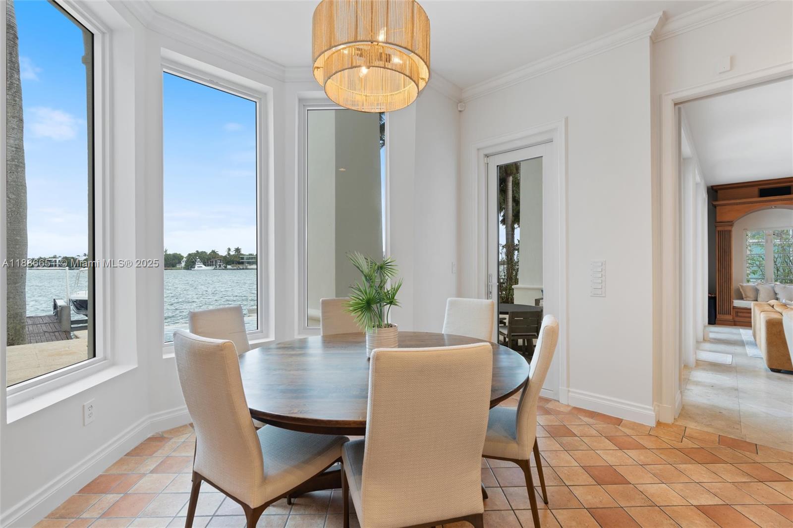 HIBISCUS ISLAND - Residential Lease