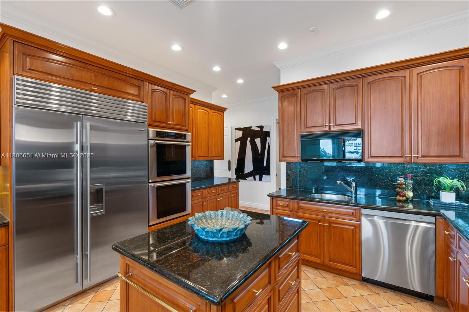 HIBISCUS ISLAND - Residential Lease