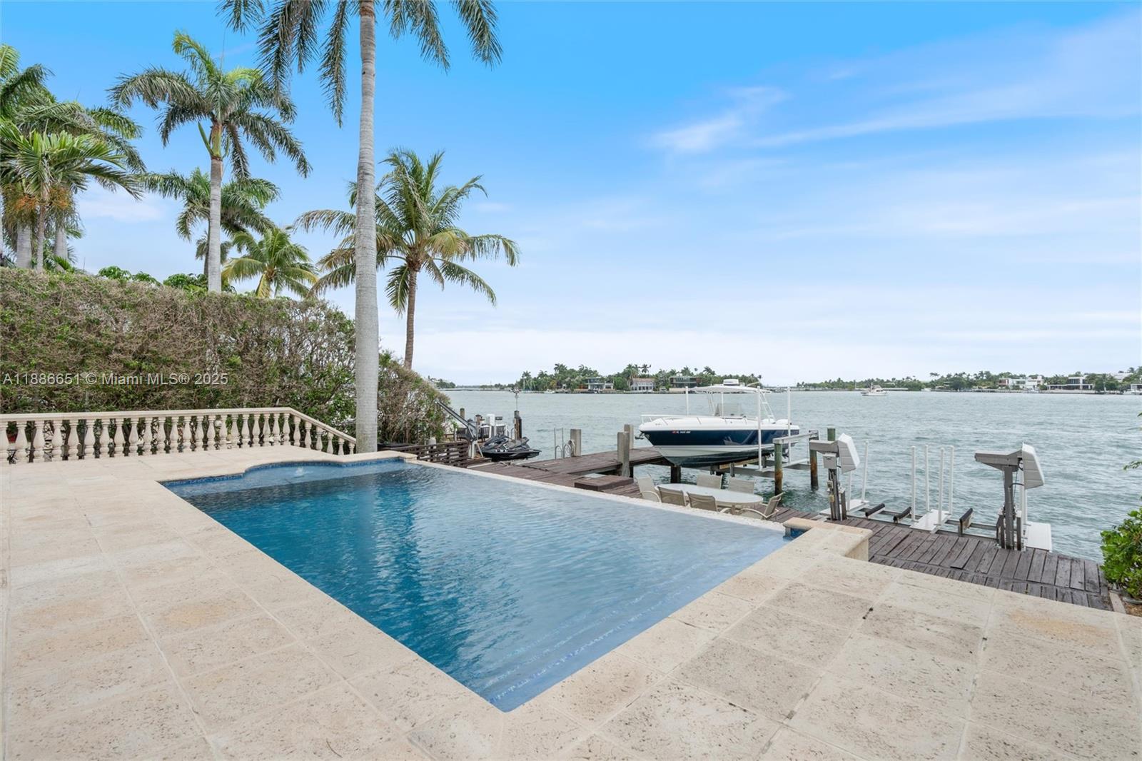 HIBISCUS ISLAND - Residential Lease