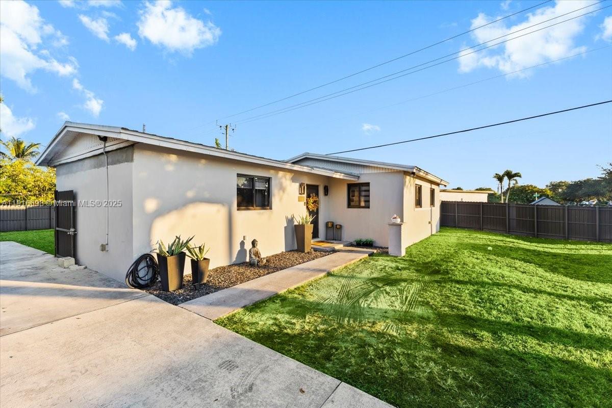 PALM SPRINGS NORTH SEC C - Residential