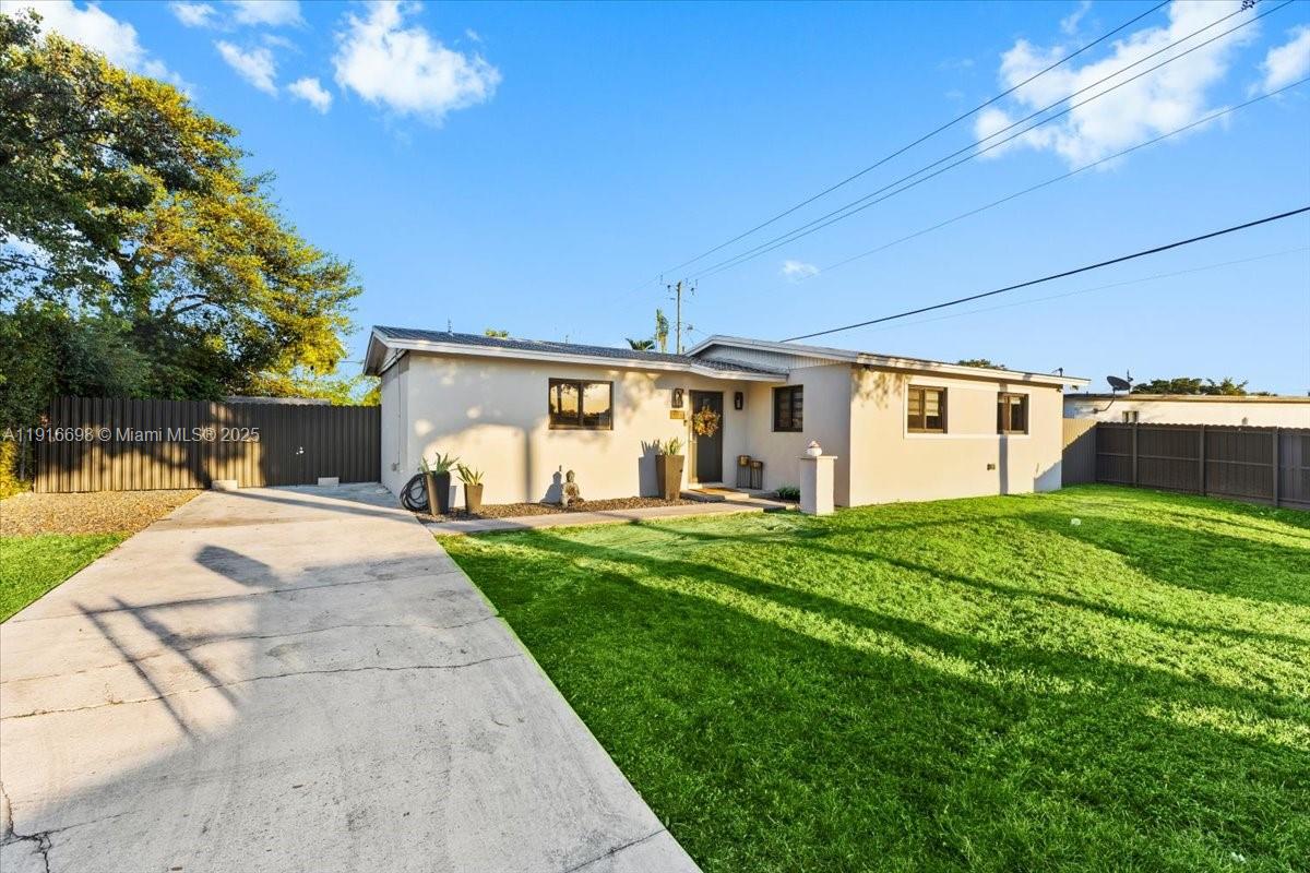 PALM SPRINGS NORTH SEC C - Residential