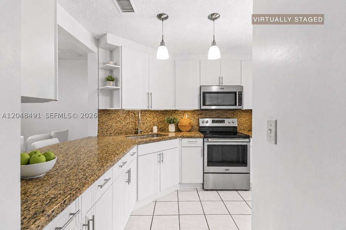 10014 Hammocks Blvd 204-4
