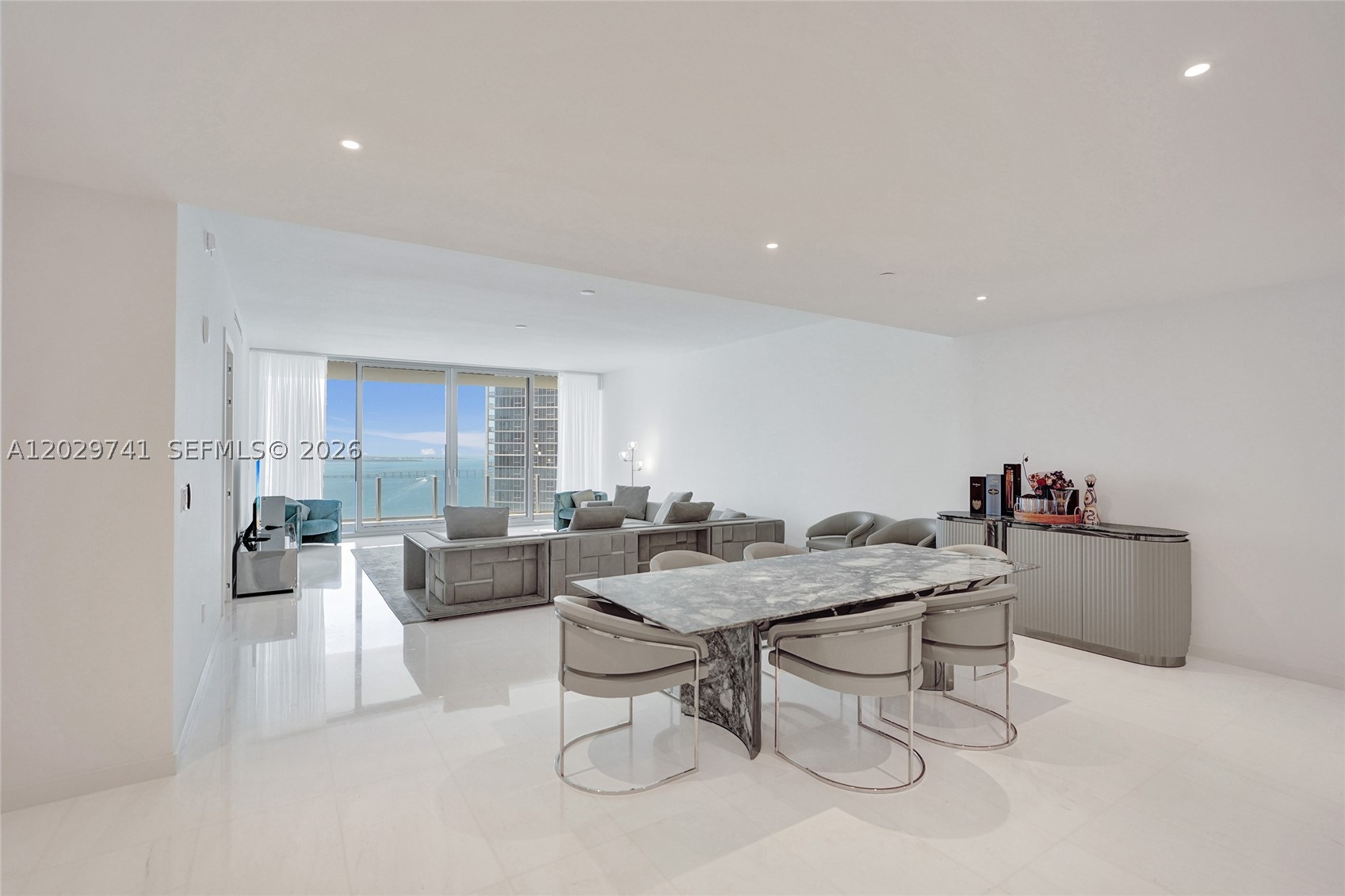 300 Biscayne Boulevard Way 3304C