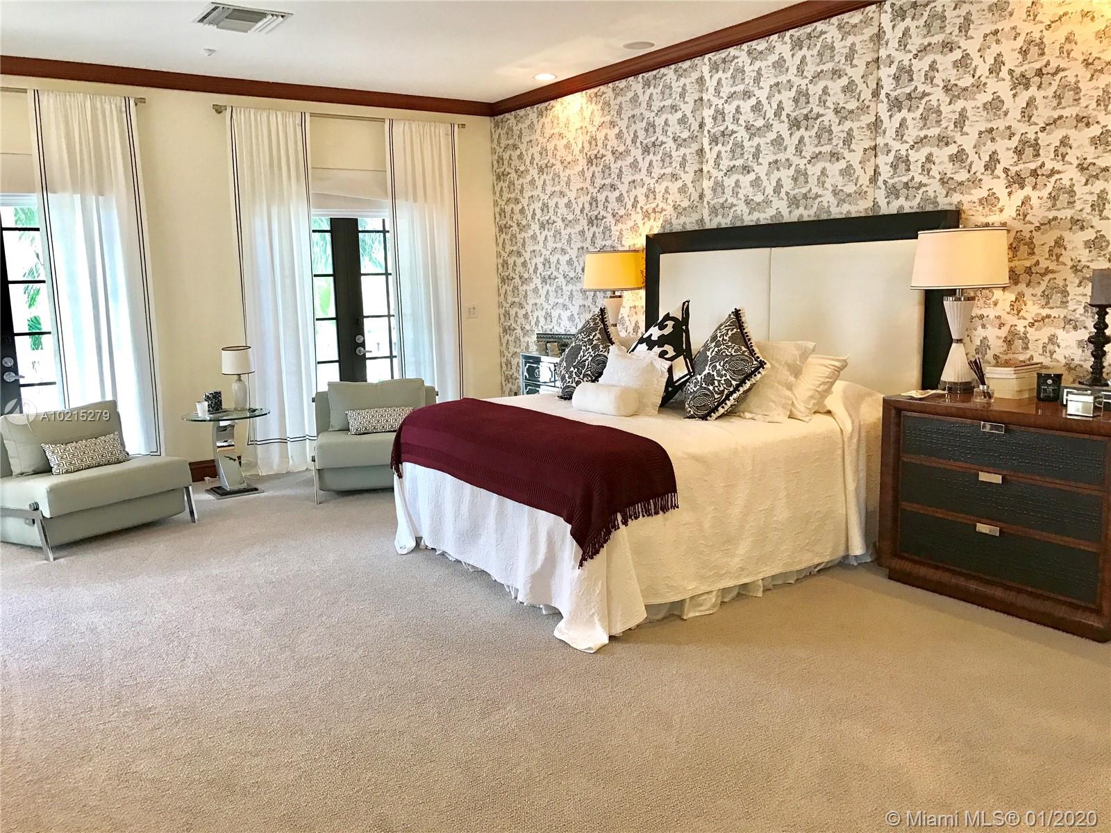 35 51 42 & 2 52 42 GOLDEN - Residential