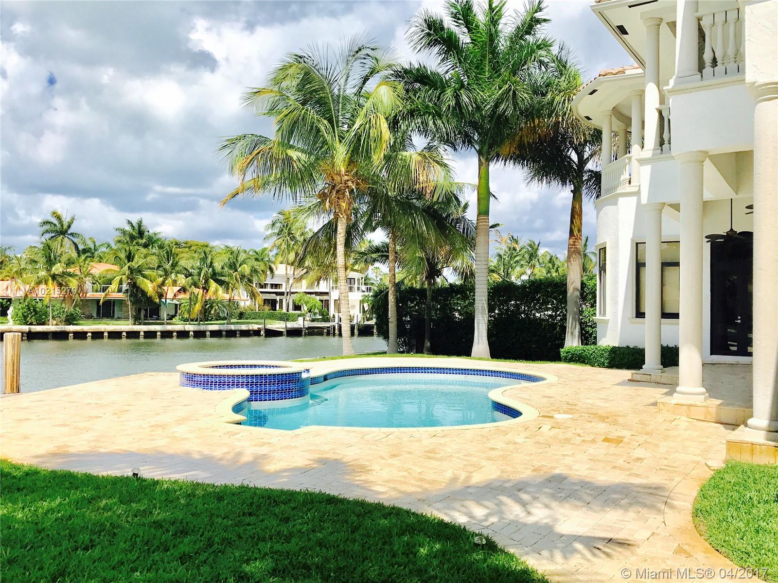 35 51 42 & 2 52 42 GOLDEN - Residential