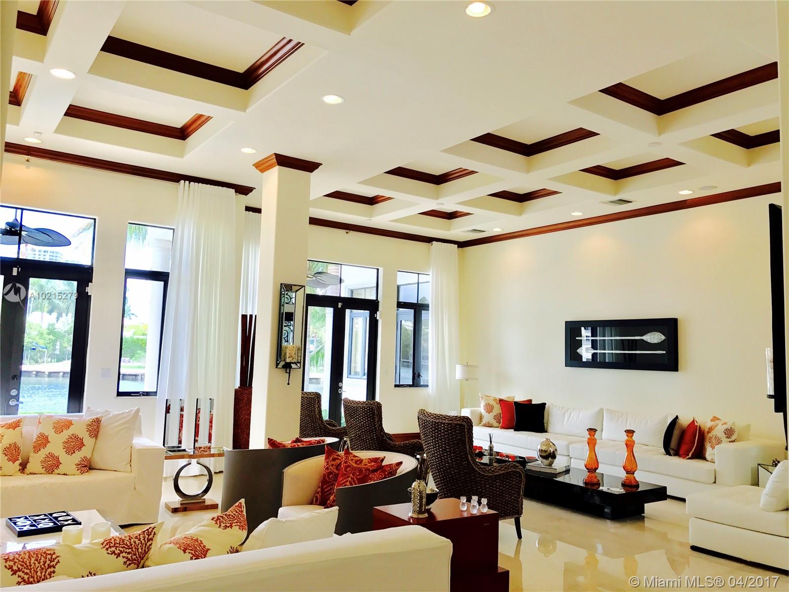 35 51 42 & 2 52 42 GOLDEN - Residential