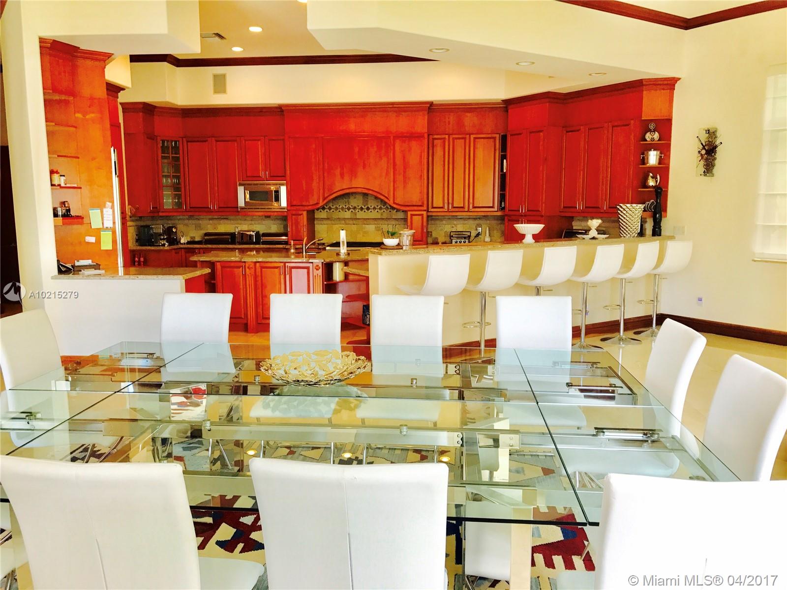 35 51 42 & 2 52 42 GOLDEN - Residential