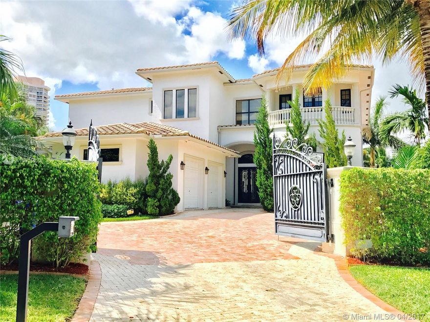 HUGE $1 Million PRICE REDUCTION! Exceptional mansion on 150 feet of the Intercoastal Waterway. State of the art home with 7 bedrtooms, 7 1/2 bathrooms, a theatre, elevator, gourmet kitchen, impact doors and windows and many upgrades. Gated for privacy.