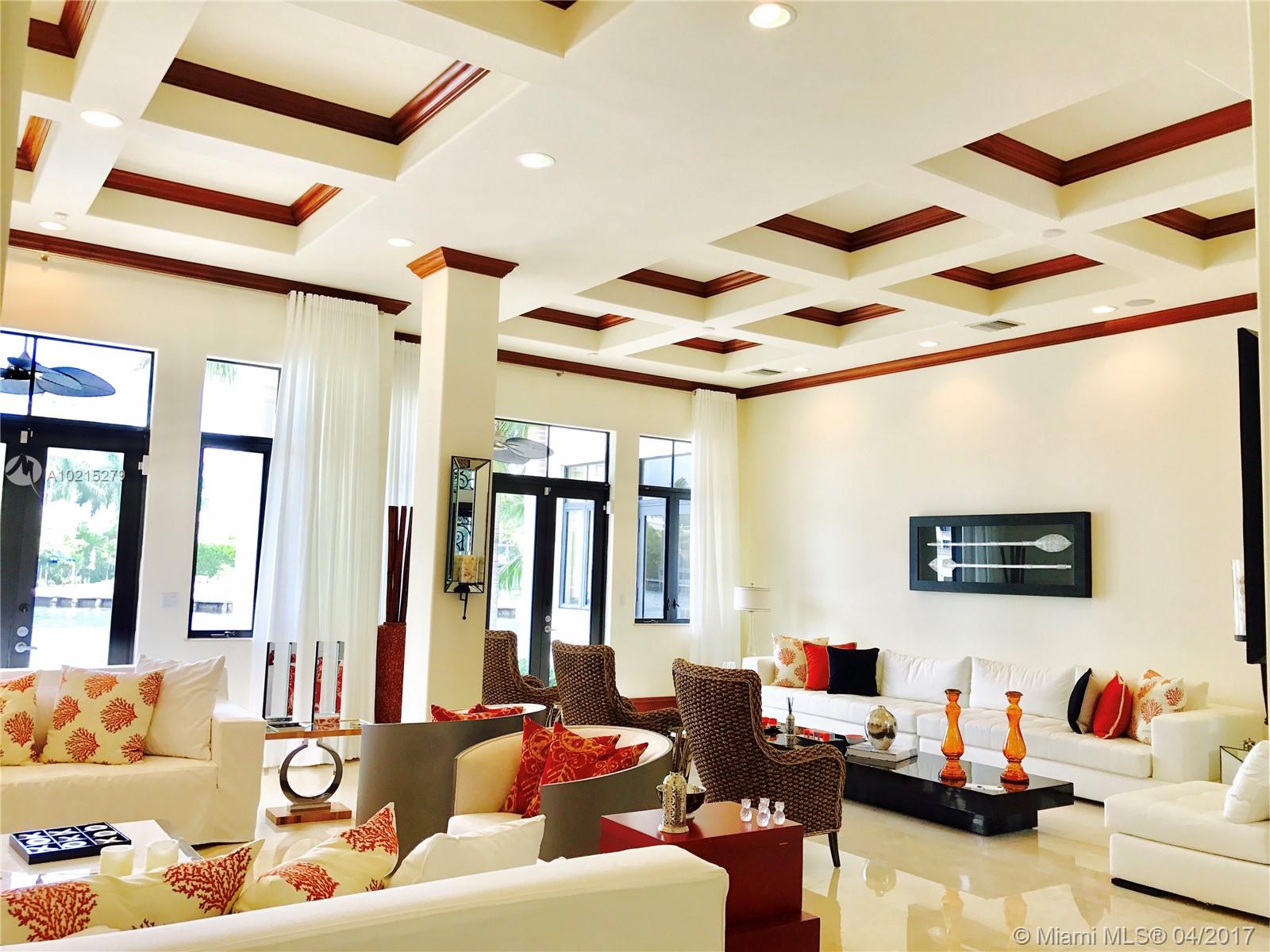 35 51 42 & 2 52 42 GOLDEN - Residential