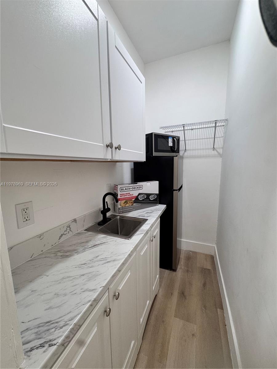 LE JEUNE ADDN SEC 1 - Residential Lease