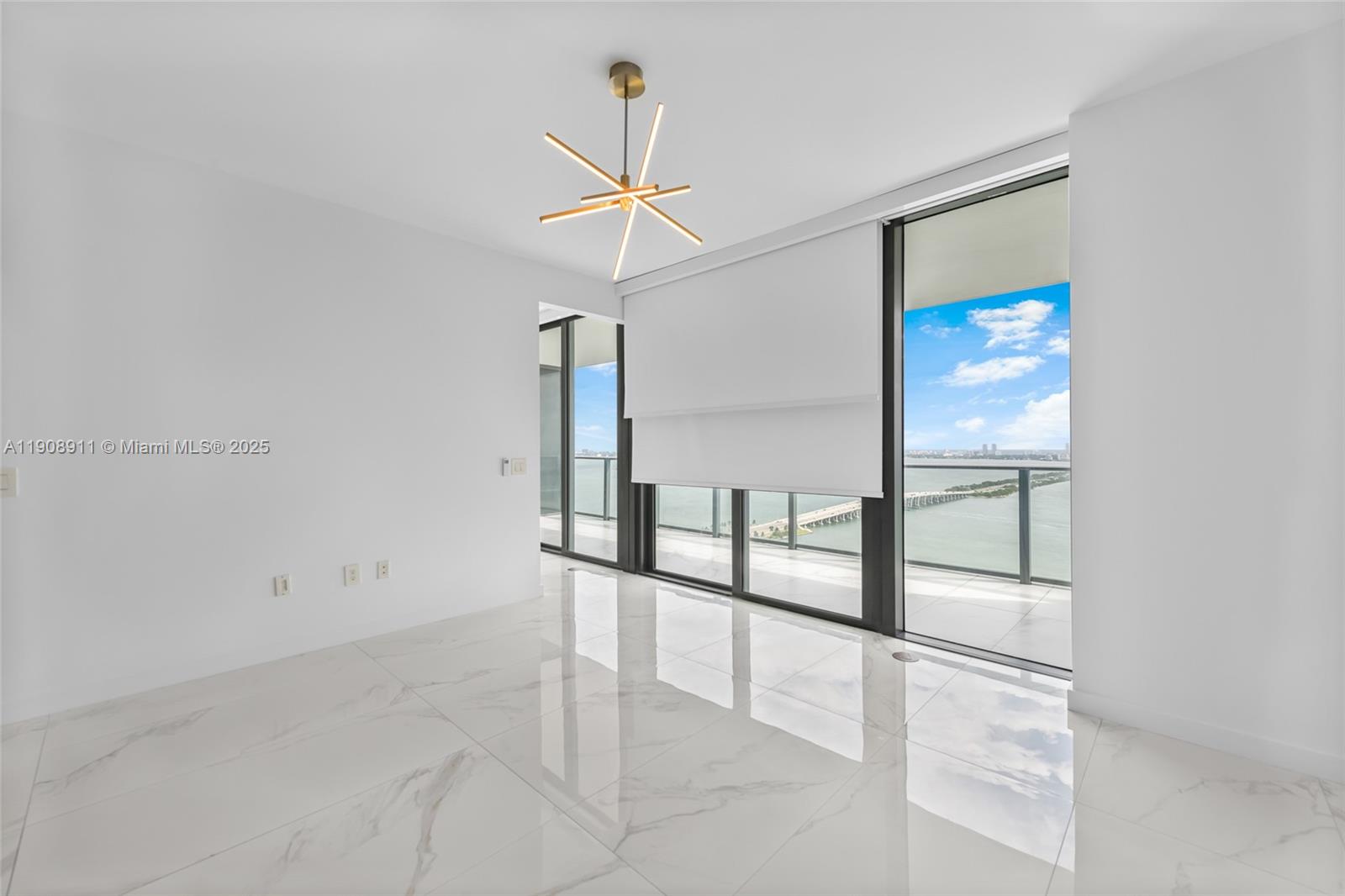 ONE PARAISO CONDO - Residential