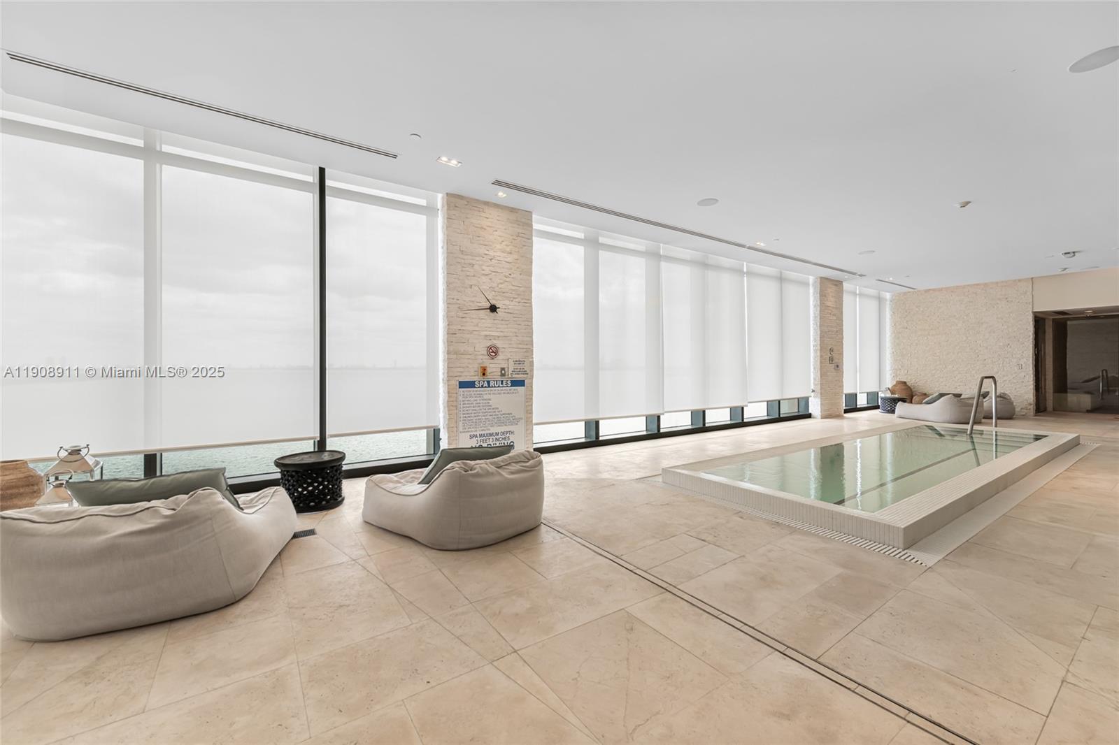 ONE PARAISO CONDO - Residential