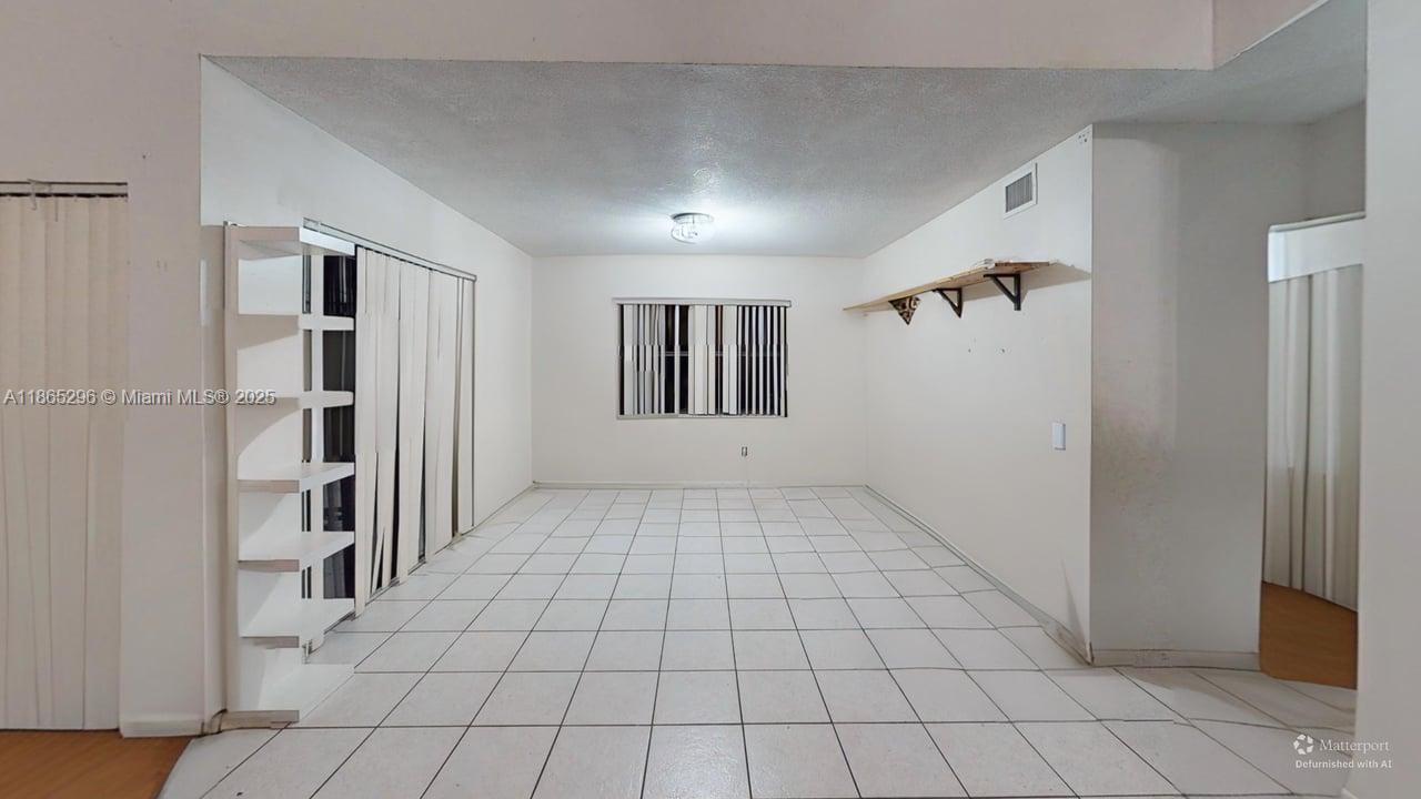 LAKES OF THE MEADOW SEC 4 - Residential