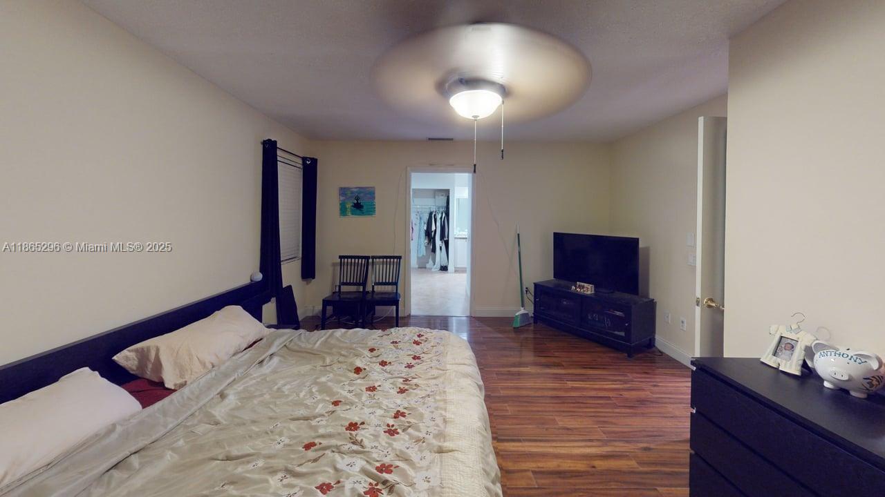 LAKES OF THE MEADOW SEC 4 - Residential