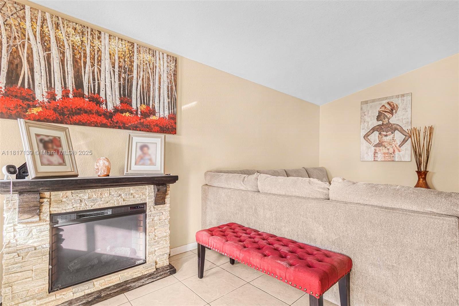 PRECIOUS HOMES AT LAKES B - Residential Lease