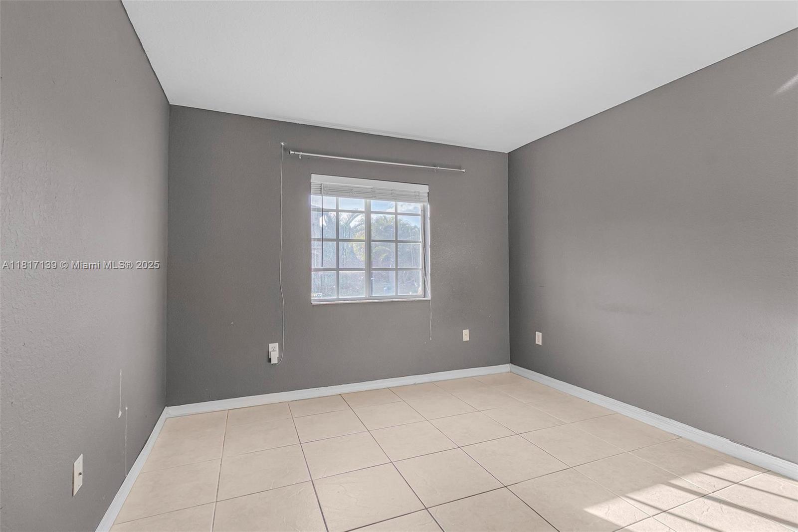 PRECIOUS HOMES AT LAKES B - Residential Lease