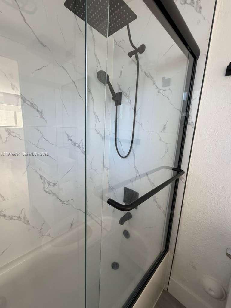 SUNDANCE AT PLANTATION CO - Residential Lease