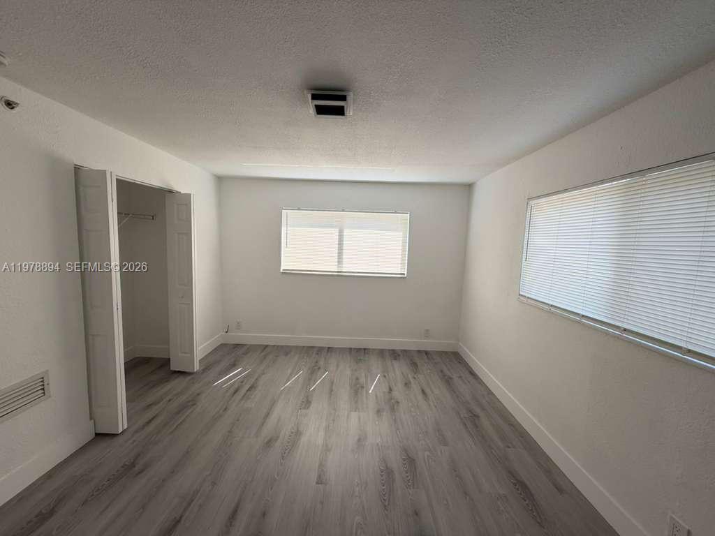 SUNDANCE AT PLANTATION CO - Residential Lease