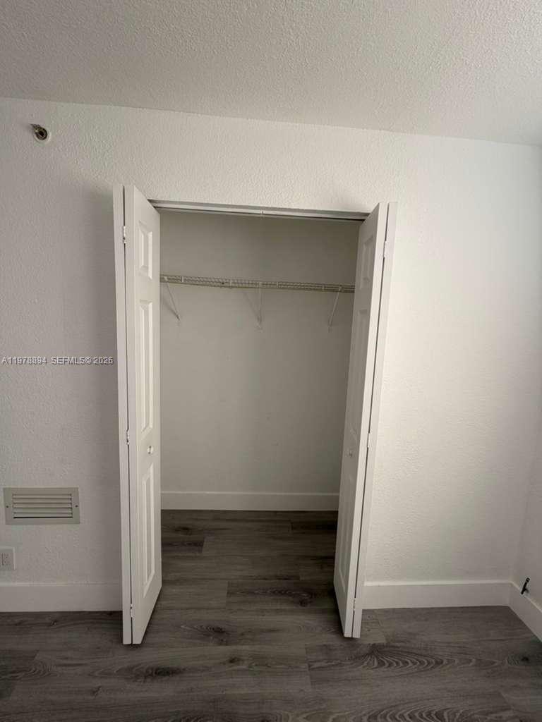 SUNDANCE AT PLANTATION CO - Residential Lease