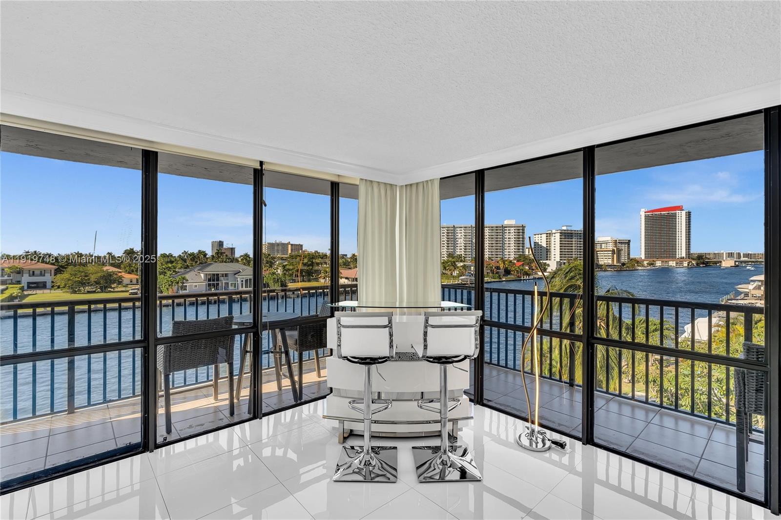 AVANT GARDE CONDO - Residential