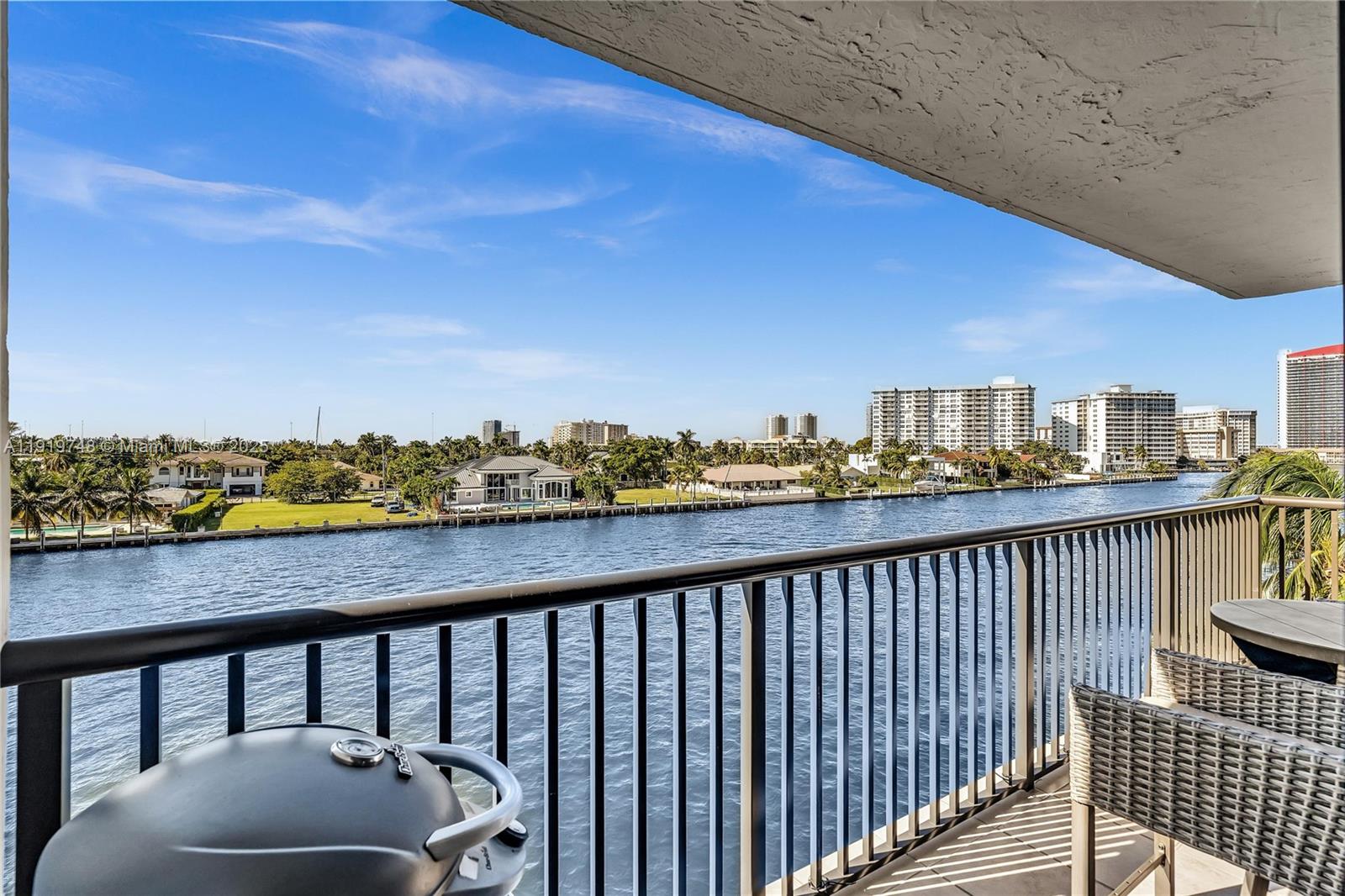 AVANT GARDE CONDO - Residential