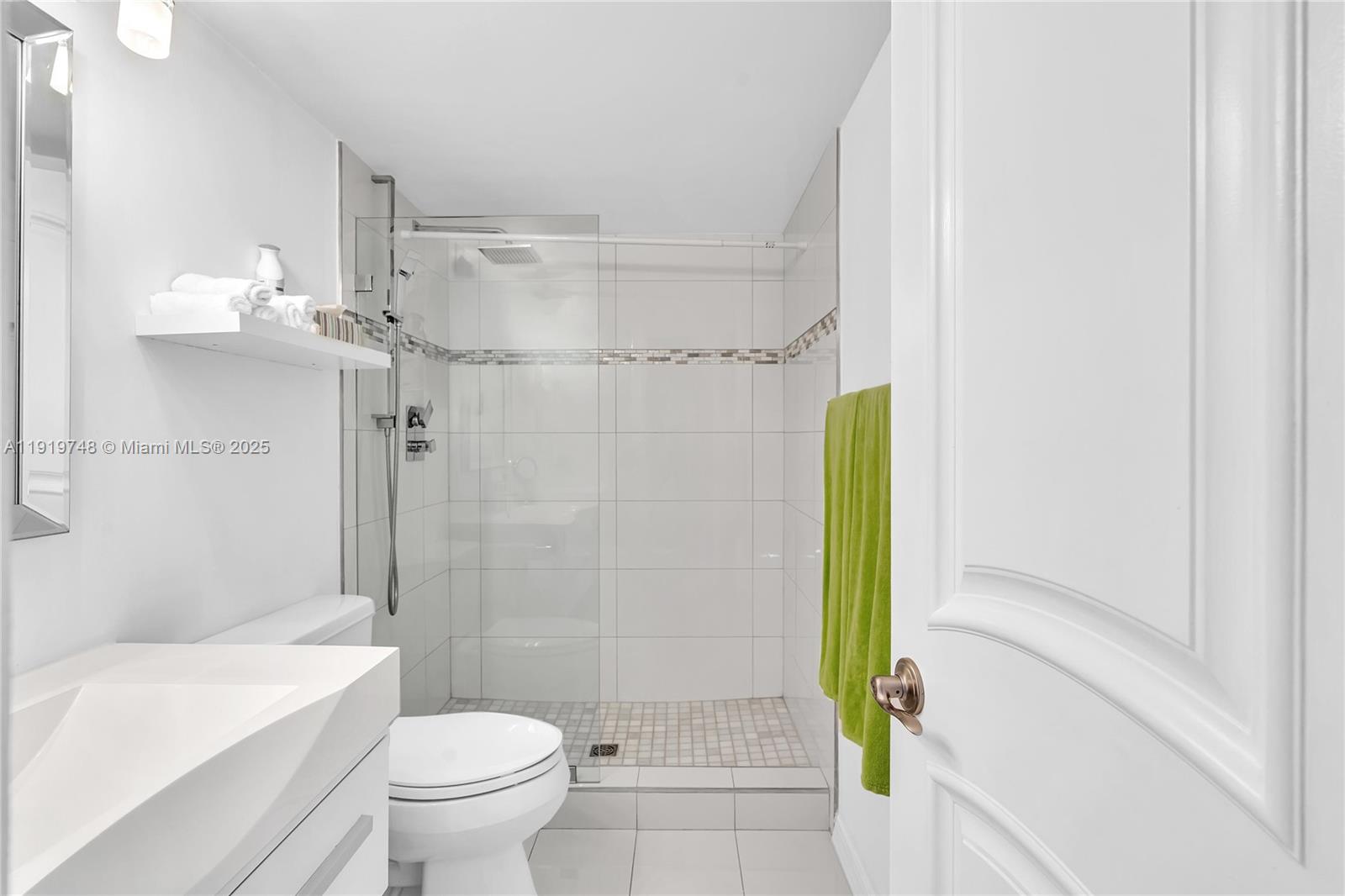 AVANT GARDE CONDO - Residential