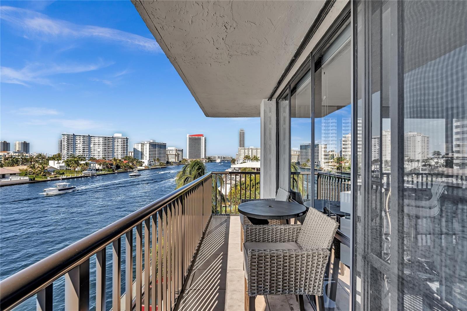 AVANT GARDE CONDO - Residential