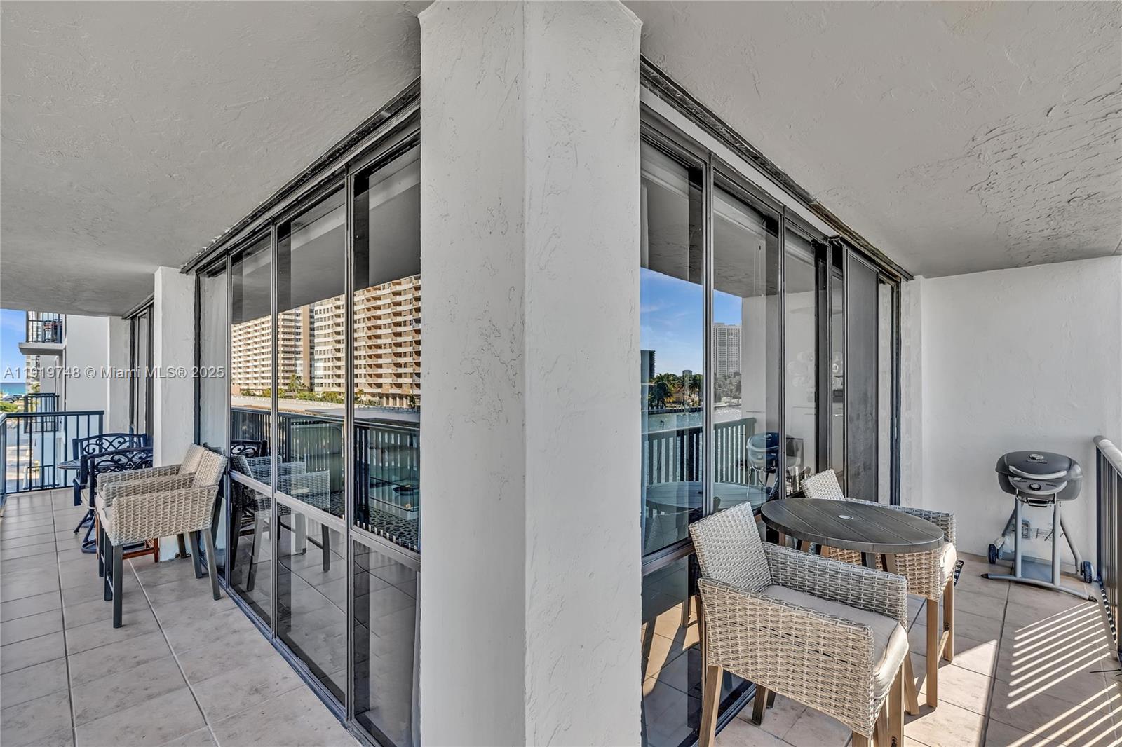 AVANT GARDE CONDO - Residential