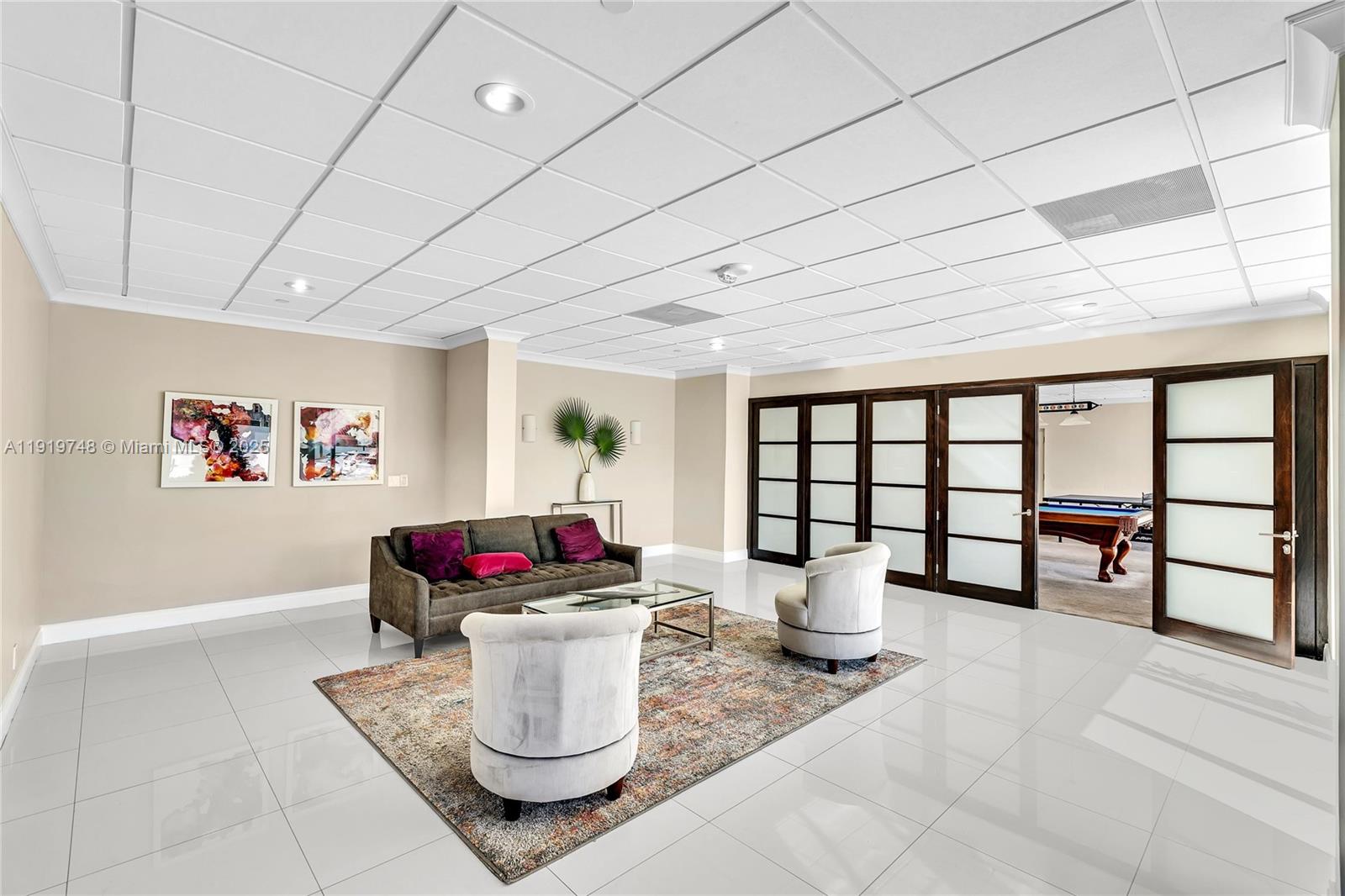 AVANT GARDE CONDO - Residential