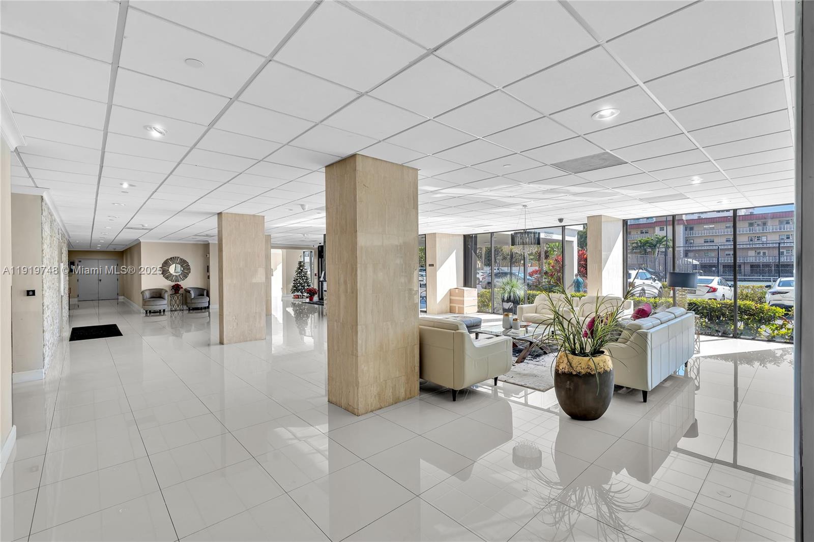 AVANT GARDE CONDO - Residential