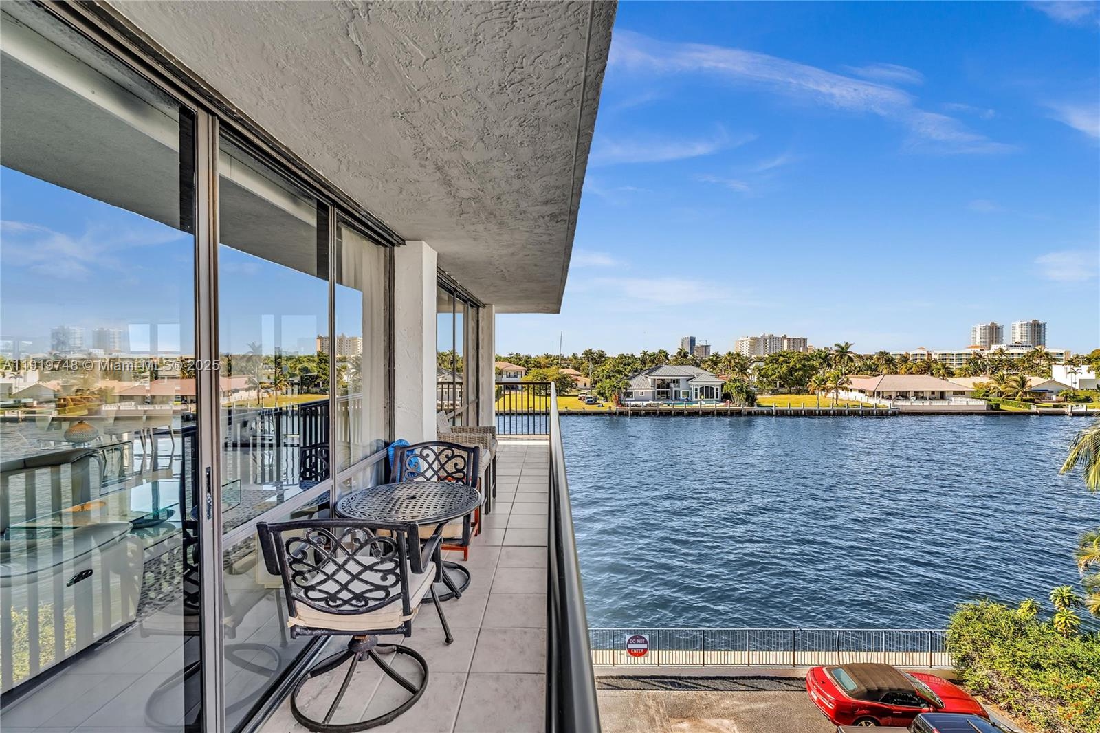 AVANT GARDE CONDO - Residential