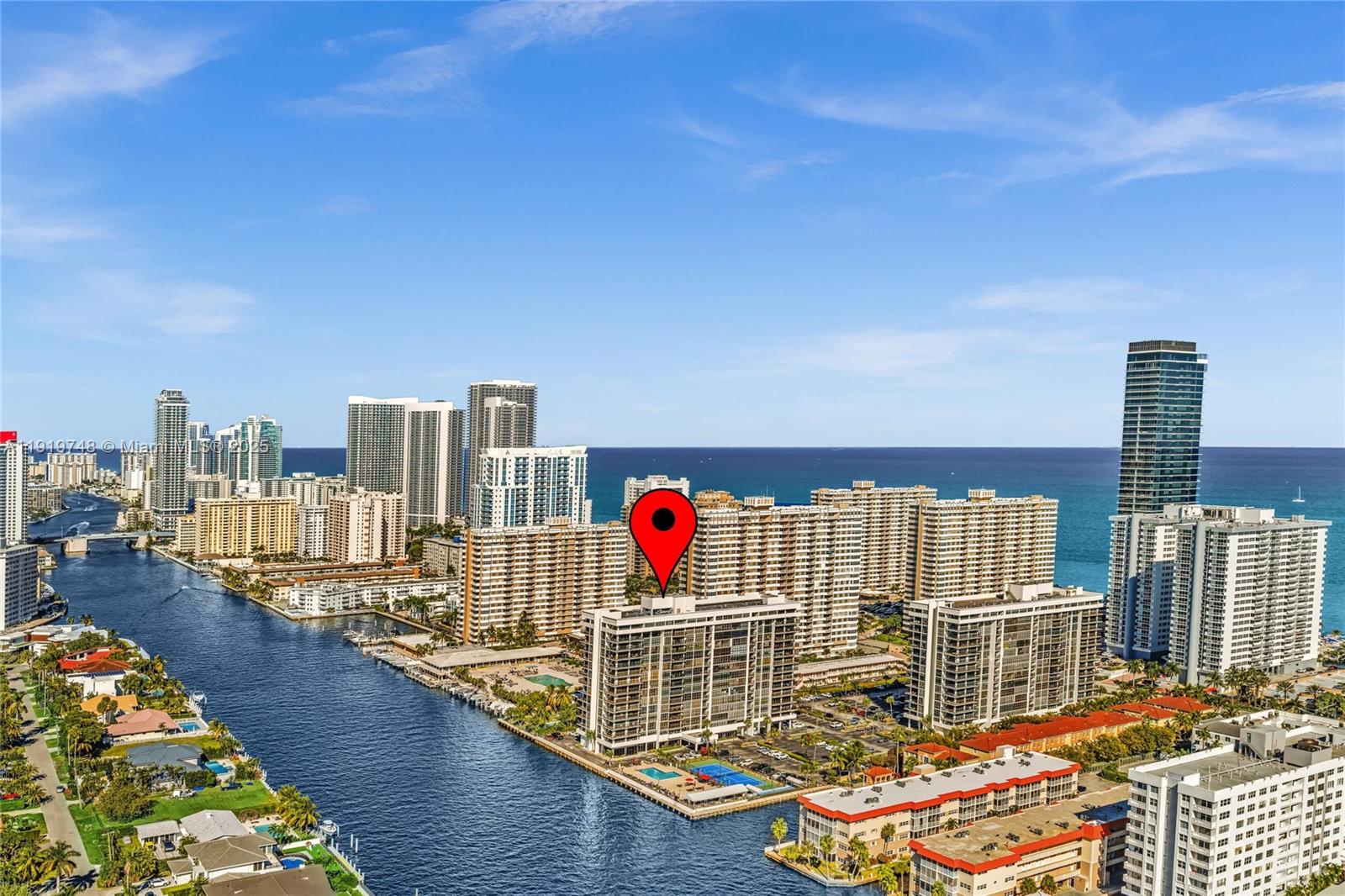 AVANT GARDE CONDO - Residential