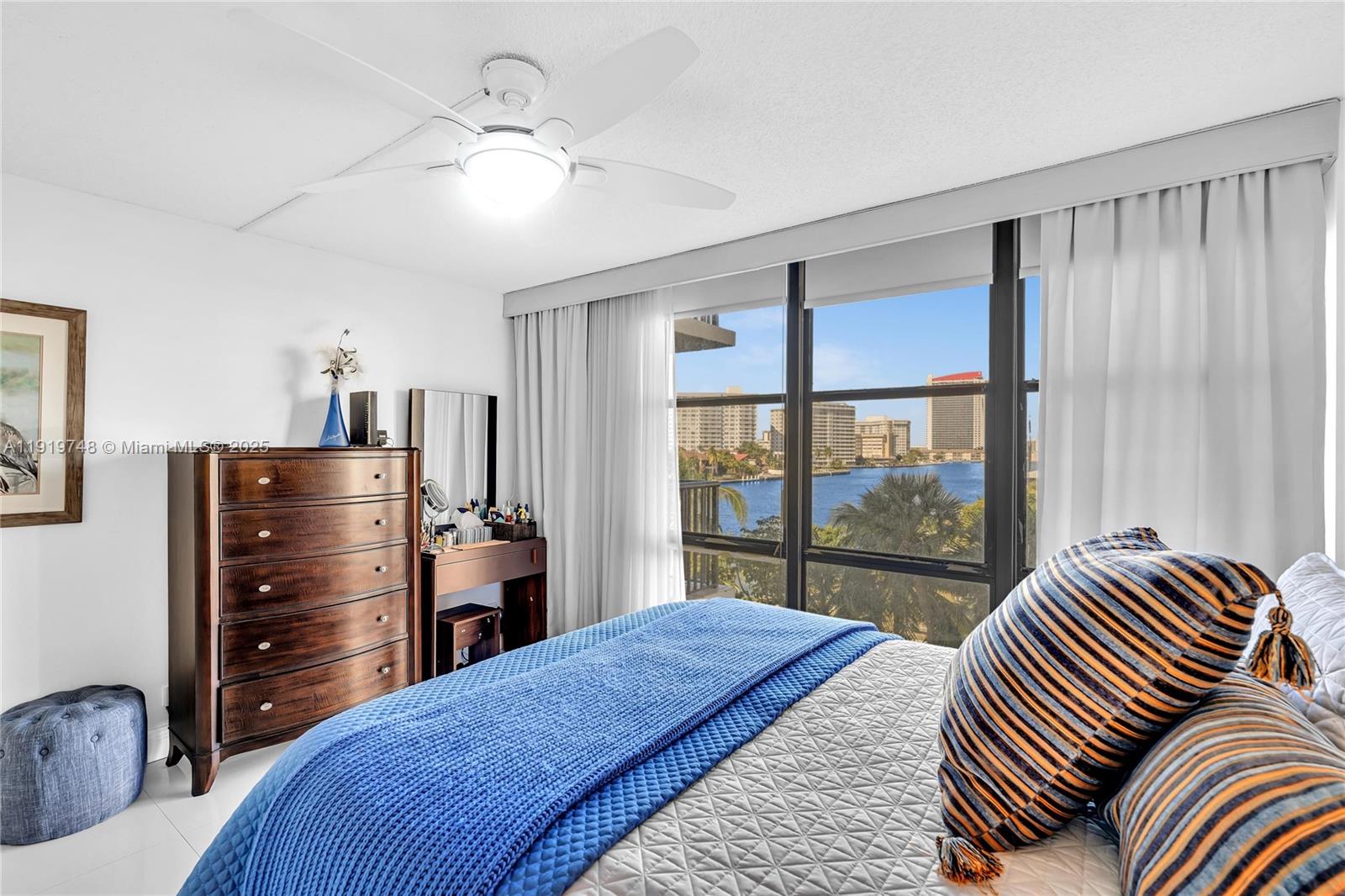 AVANT GARDE CONDO - Residential