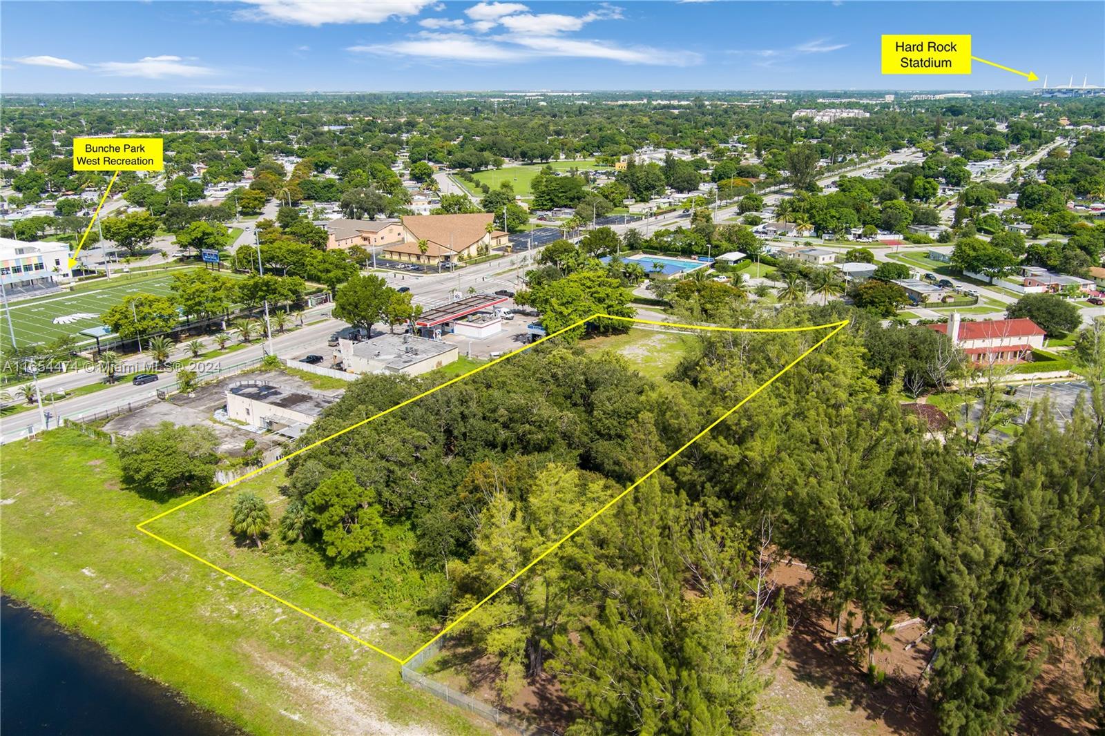 E. Bunche Park Dr