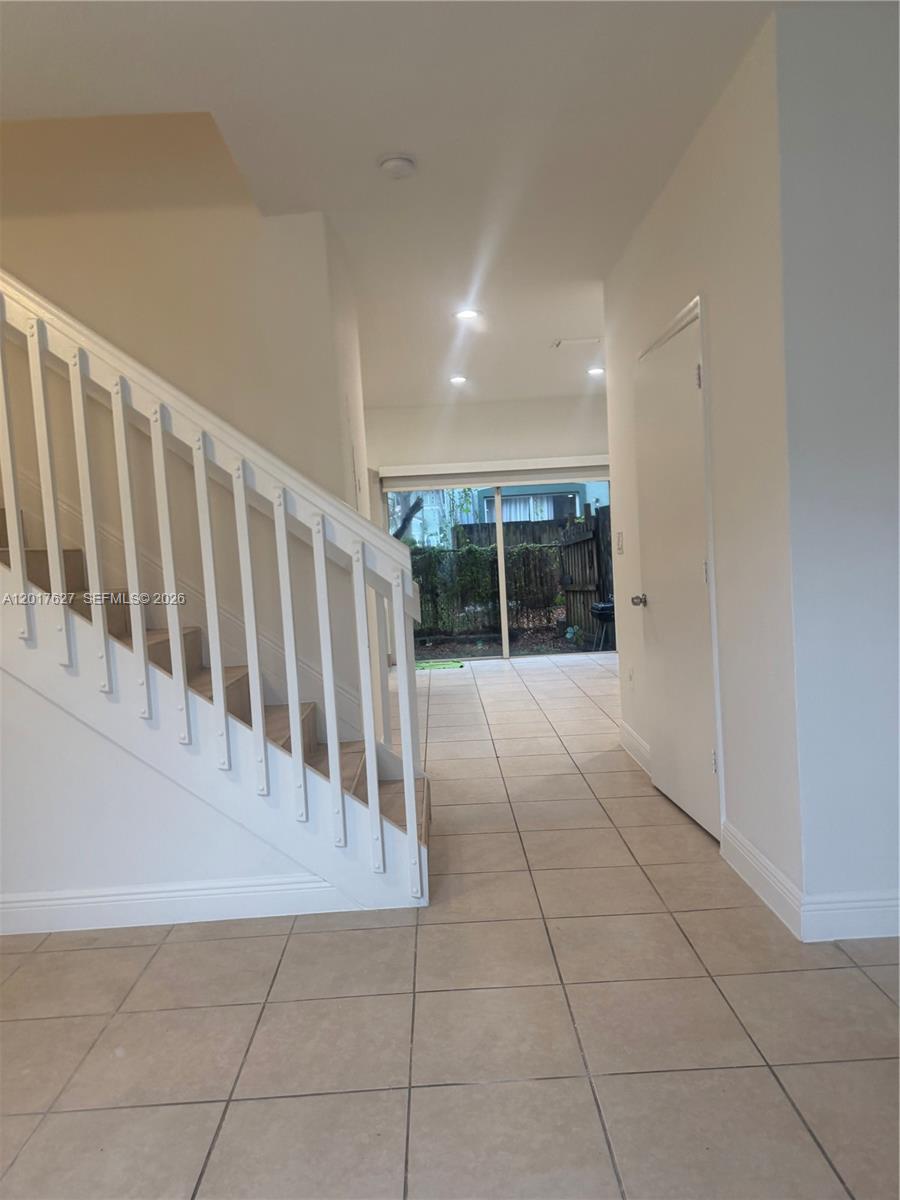 VENETIA GROVE - Residential
