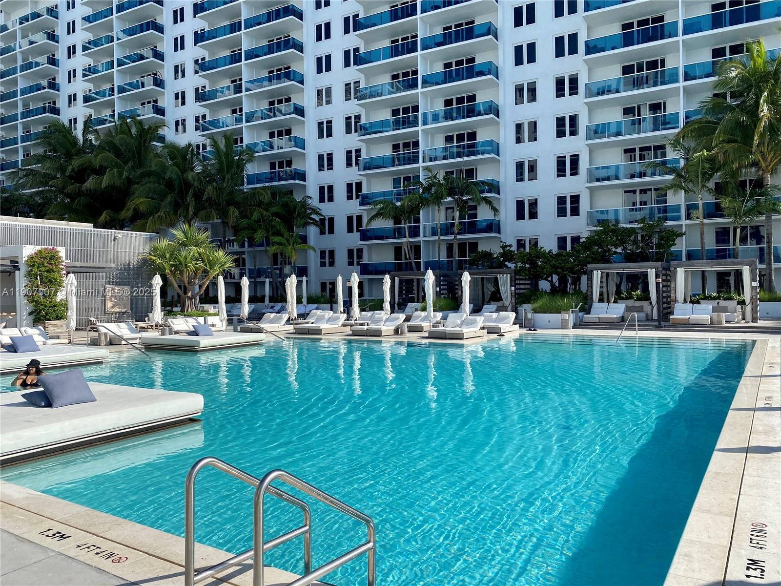 RONEY PALACE CONDO - Residential Lease