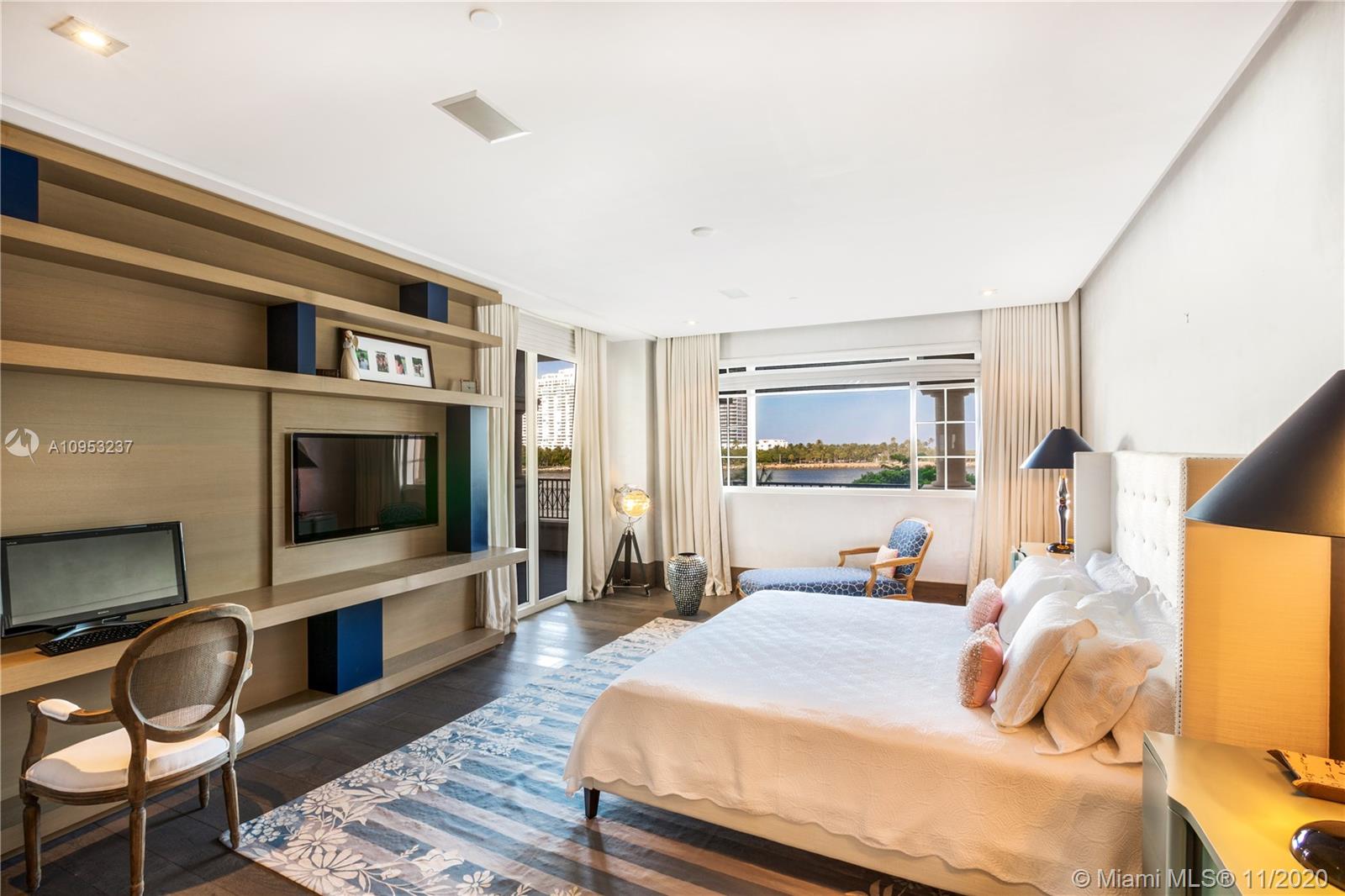 PALAZZO DEL MARE AT FISHE - Residential