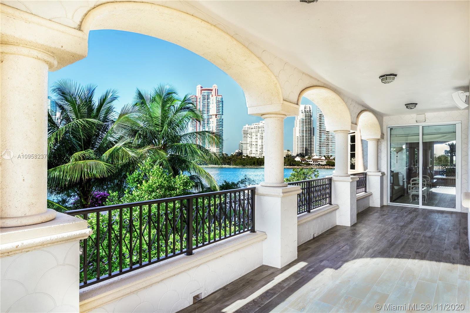 PALAZZO DEL MARE AT FISHE - Residential