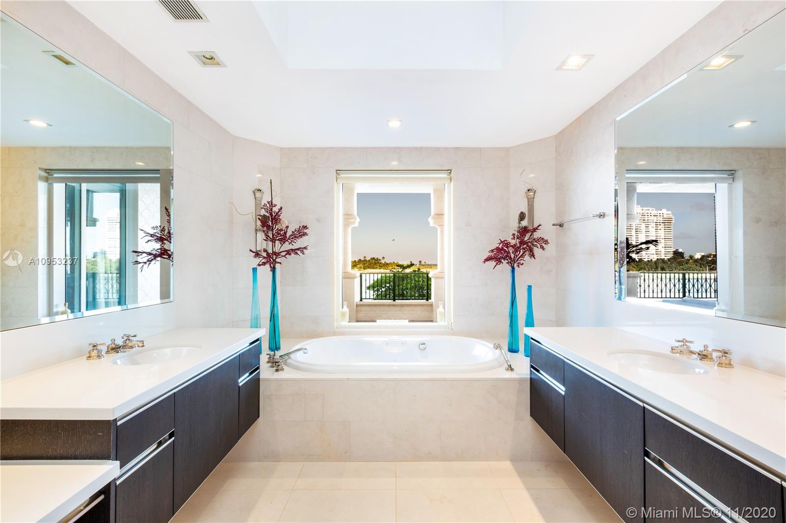 PALAZZO DEL MARE AT FISHE - Residential