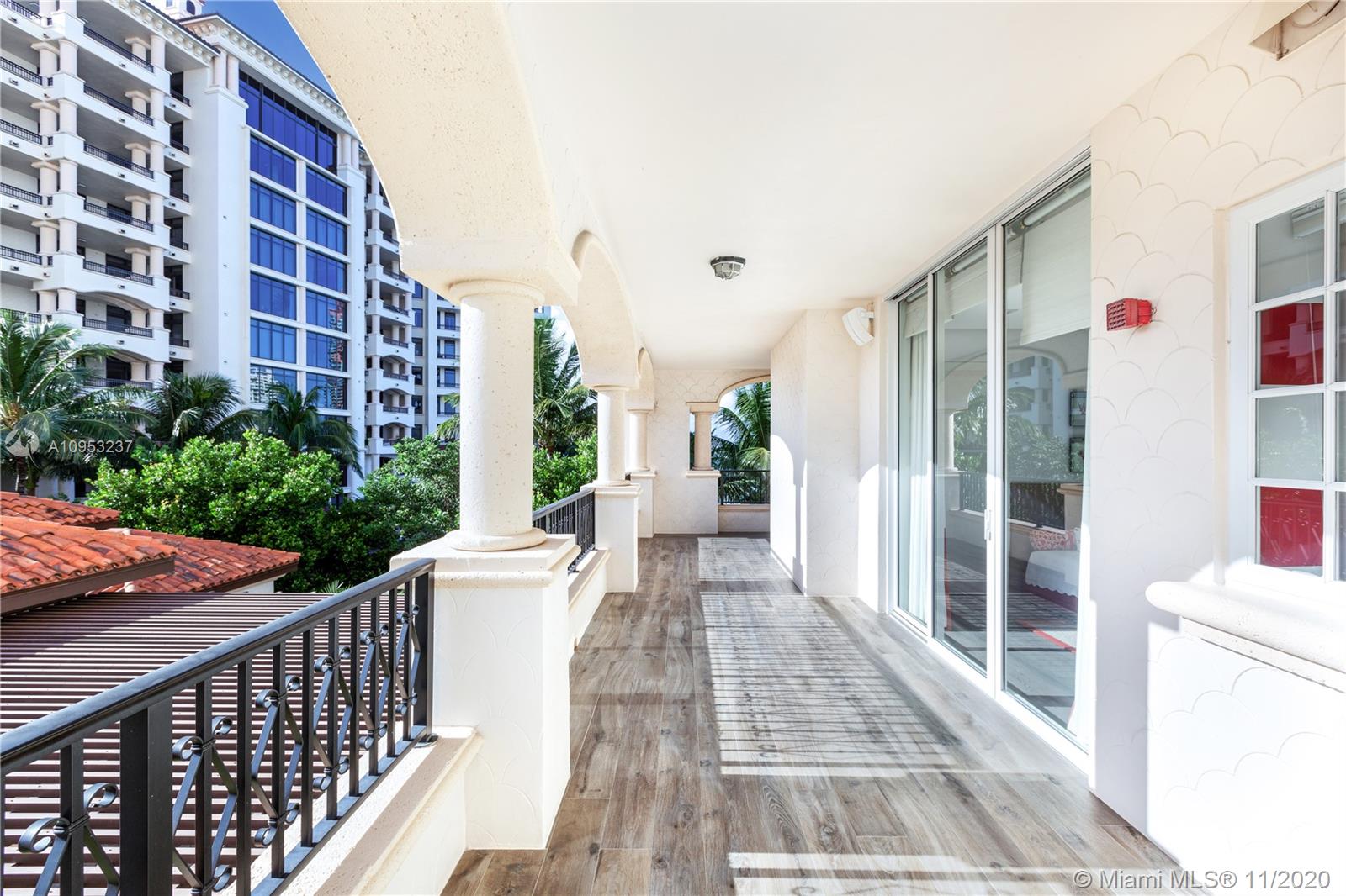 PALAZZO DEL MARE AT FISHE - Residential