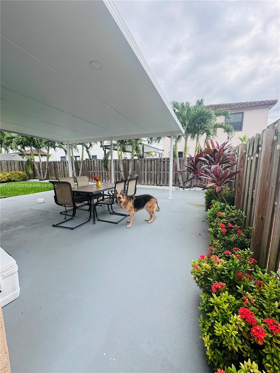 HEMINGWAY POINT - Residential Lease