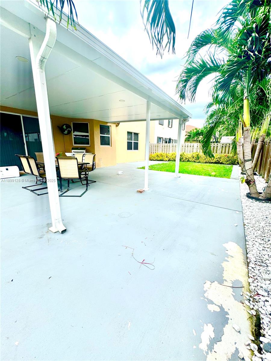 HEMINGWAY POINT - Residential Lease