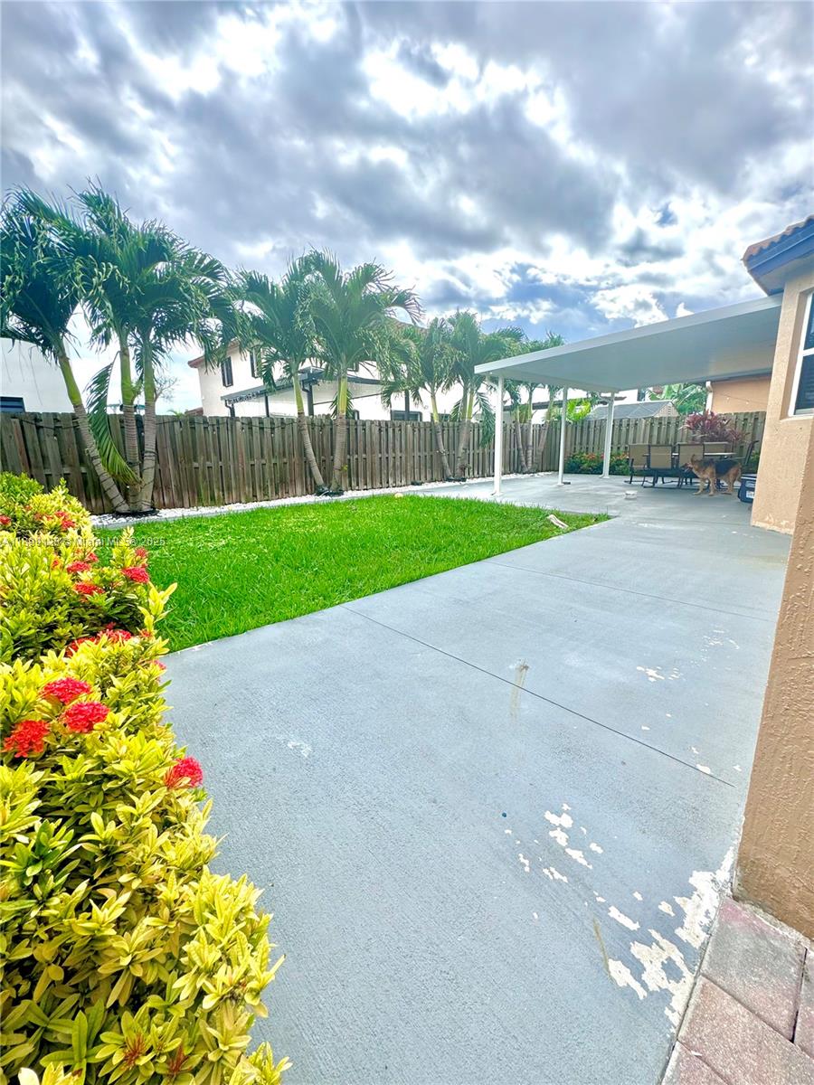 HEMINGWAY POINT - Residential Lease